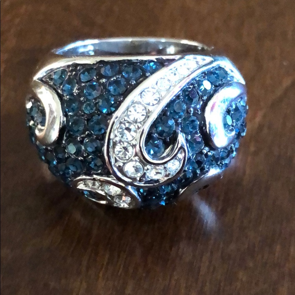 Blue and silver Lia Sophia Calypso ring, size 7.5